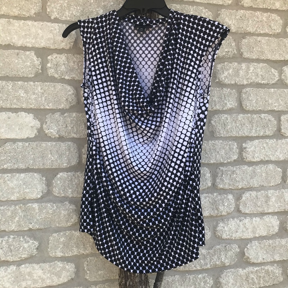 Scoop neck shirt